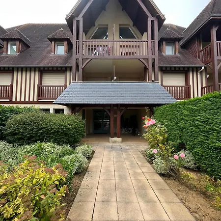 L'ancre Rouge Apartment *